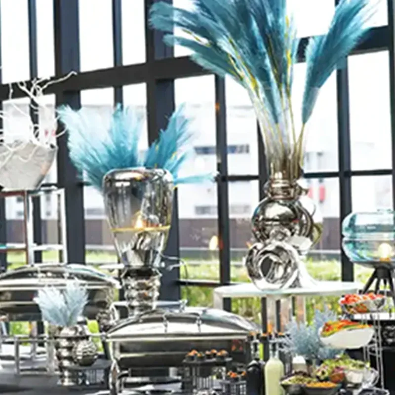 Buffet styling with chafing dishes