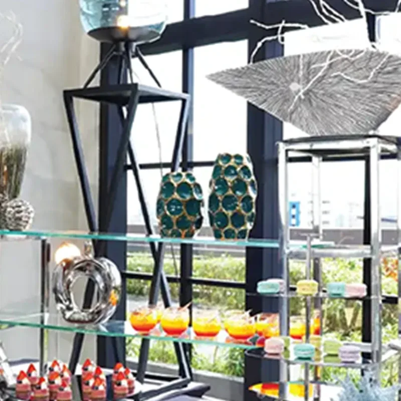 High tea on glass tiers